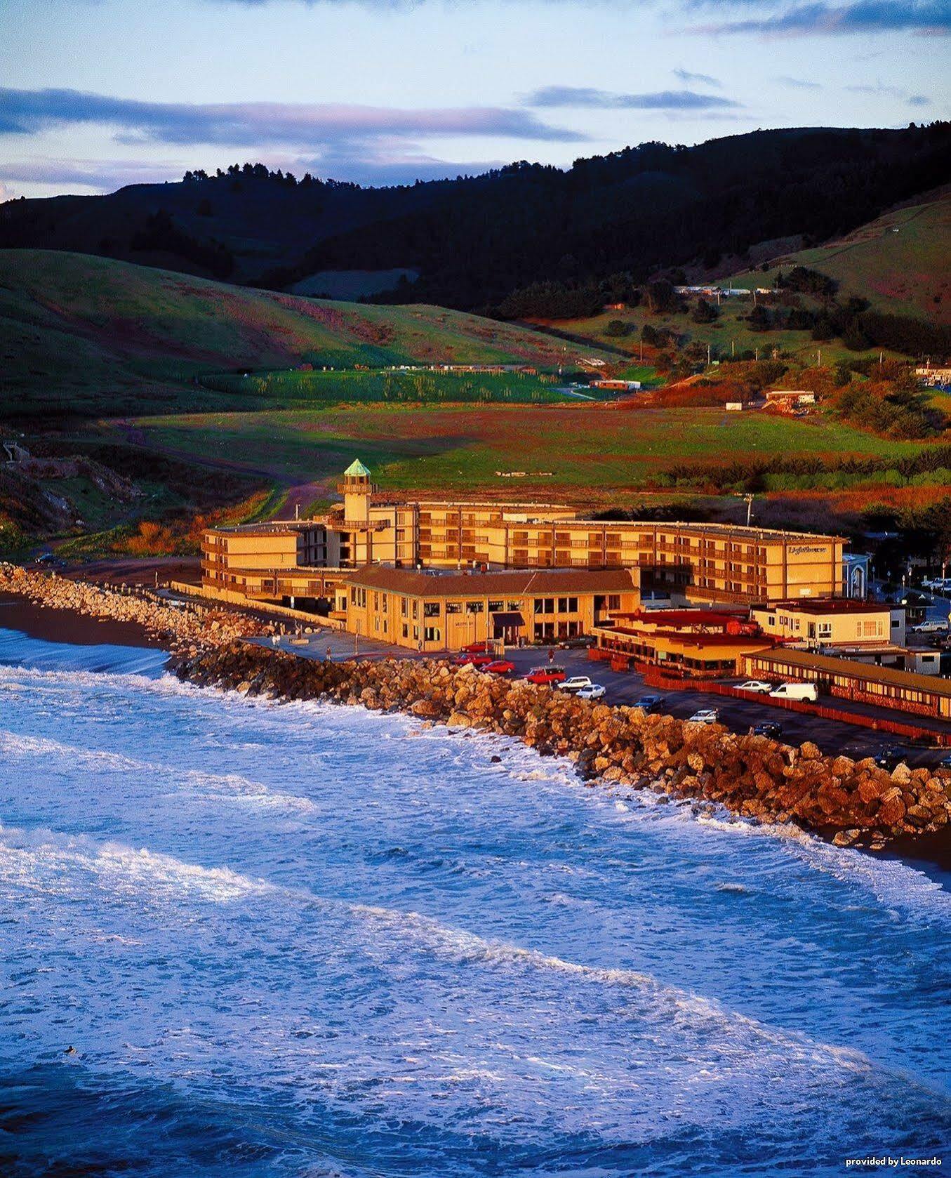 Pacifica Lighthouse Hotel Trademark Collection By Wyndham Luaran gambar
